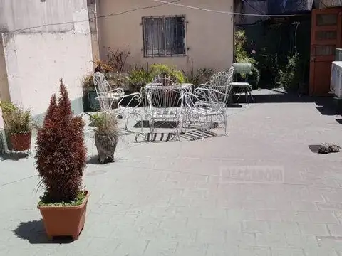 Depto Tipo Casa en Venta 40 años