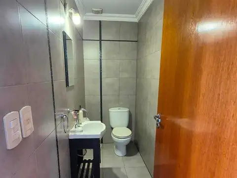 Departamento 2 ambientes en dos plantas tipo casa en venta en Villa Luro