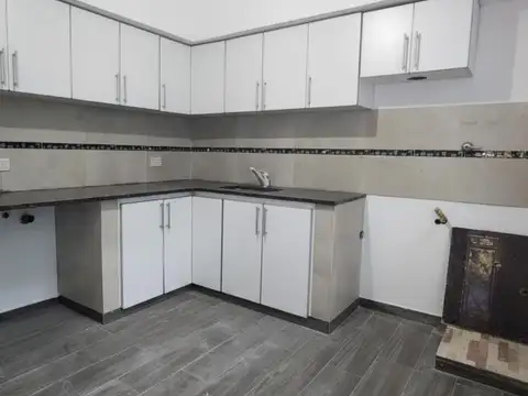 Depto Tipo Casa 4 ambientes con 1 baño