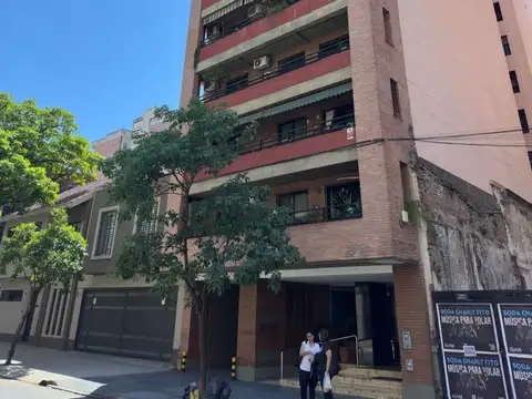 DEPARTAMENTO EN ALQILER - 2 DORM + DEPENDENCIA + 2 PATIOS - BARRIO NORTE