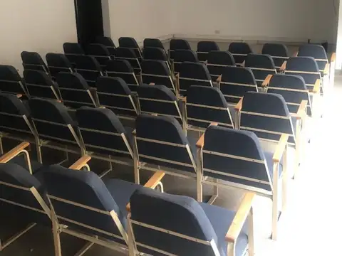 Oficina en Alquiler al Norte