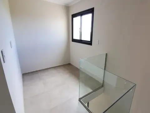 Depto Tipo Casa en Venta 5 años