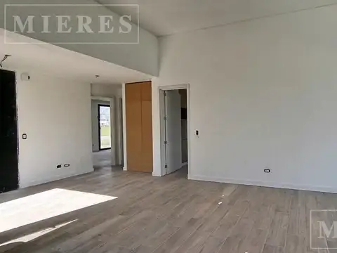Casa 7 ambientes con 3 baños
