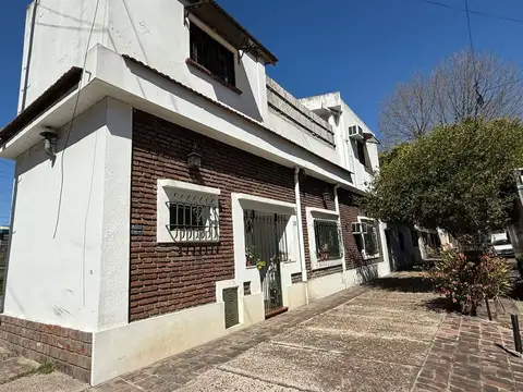 VENTA CASA 4 AMBTES.C/TERRAZA-PIÑEYRO-AVELLANEDA