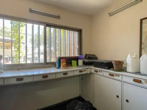 Local Comercial  2 plantas,  y lote  de 365mts