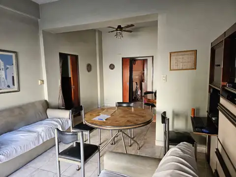 Depto Tipo Casa 4 ambientes con 2 baños