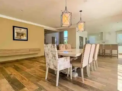 MODERNO CHALET EN VENTA