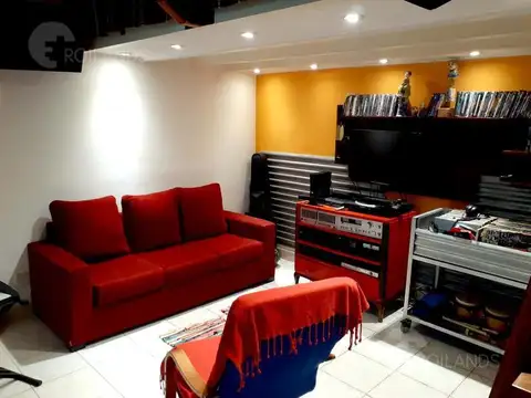 Depto Tipo Casa en Venta de 4 ambientes