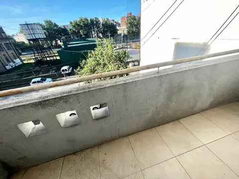 Departamento 2 ambientes en muy buena ubicación.