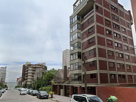 Excelente oportunidad, departamento de 3 ambientes a 100 metros del Mar en la zona del Torreon.