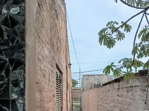 Barranqueras Vendo 2 Casitas en un Terreno 10 x 20