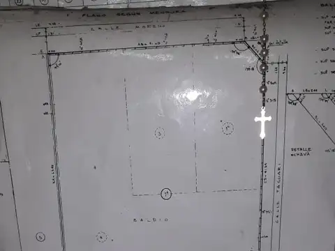 Tacuarí 300     -     2600 m2