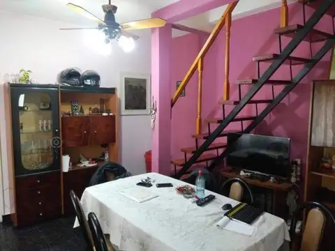 Depto Tipo Casa en Venta de 2 dormitorios