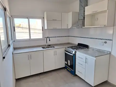 Depto Tipo Casa en Venta de 3 ambientes