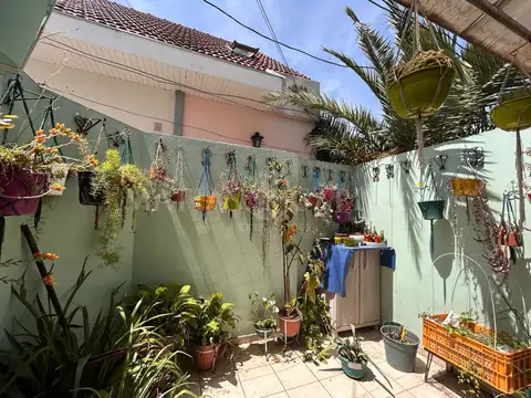 Depto Tipo Casa en Venta de 3 ambientes