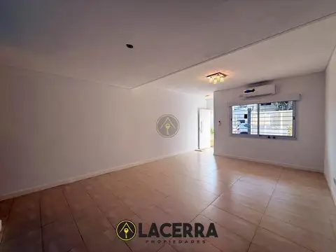 Depto Tipo Casa en Venta con 1 cocheras
