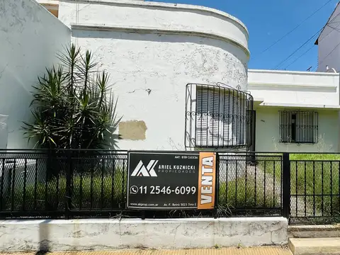 Casa 3 ambientes con 1 baño