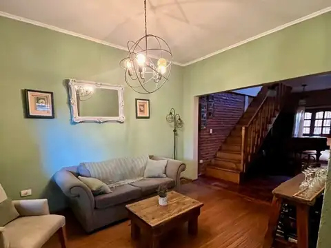 Casa en Venta en Adrogue, USD 200.000