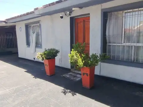 VENTA CASA MARQUEZ DE SOBREMONTE 3 DORMITORIOS