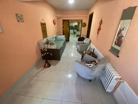 VENTA PH 4 AMB 2 BAÑOS AL FRENTE PATIO CHAUVIN