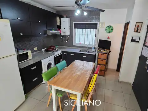 Depto Tipo Casa en Venta de 3 ambientes