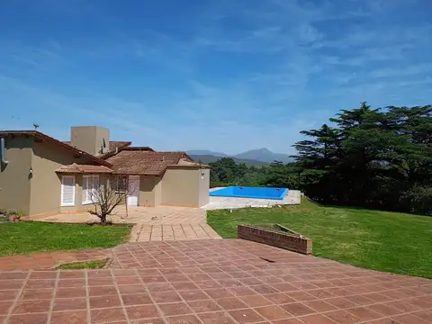 Casa 4 ambientes con 4 baños