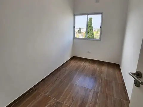 Departamento en Alquiler en Wilde, $ 500.000