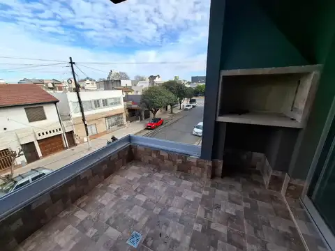 Barrio Naon - 2 amb - 2 baños - Balcon terraza - Parrilla propia - Lavadero