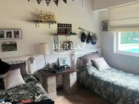Casa en Venta con 1 cochera