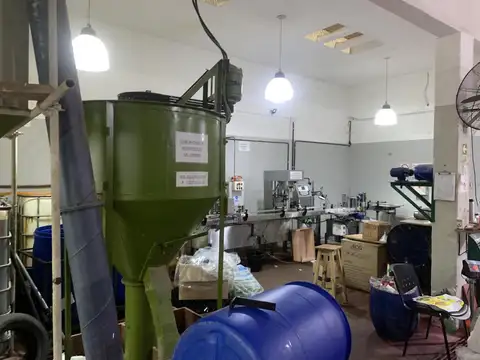 Cornelio Saavedra  al 2400