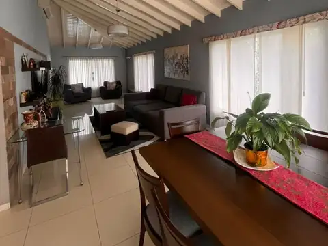 Casa en Venta en Gregorio De Laferrere, USD 495.000