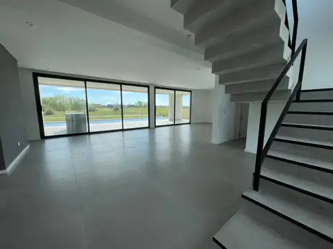 Casa con vista al golf en Pilara URDAPILLETA PROPIEDADES