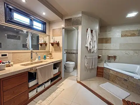 Depto Tipo Casa en Venta en Carapachay, USD 190.000