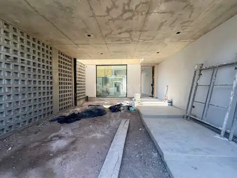 Depto Tipo Casa en Venta en Centenario, USD 250.000