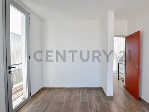 Calle 131 bis esquina 483 , Piso 0