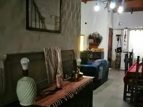 Joaquin V. Gonzalez 1100