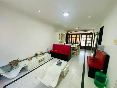 Casa en Venta en Los Hornos, USD 108.000