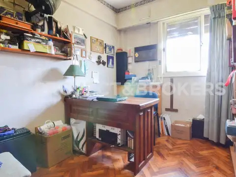 Casa en Venta con 4 cocheras