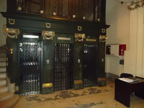 Oficina en Alquiler en Centro, $ 330.000