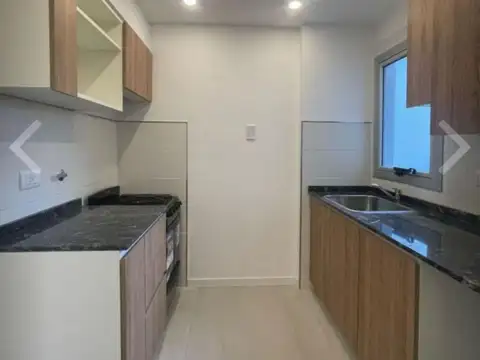 Departamento en Alquiler en Caseros, $ 650.000
