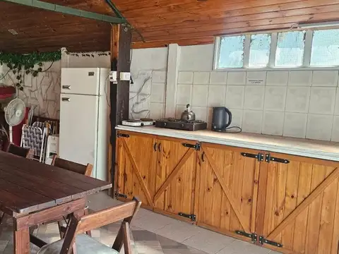 Casa 2 ambientes con 1 baño