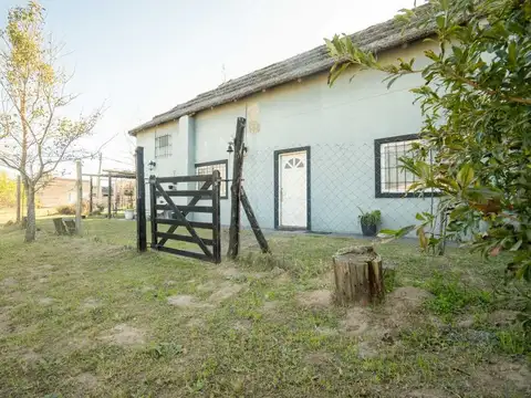 VENTA QUINTA EN ARROYO LEYES - 3 DORMITORIOS