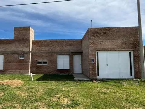 VENTA CASA EN CONSTRUCCION / LOMAS DEL BOSQUE