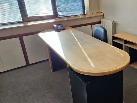 Oficina en Alquiler al Norte