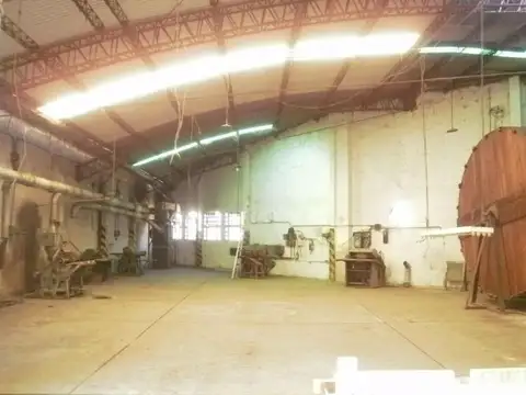 PROPIEDAD SUSPENDIDA Galpón | LUCERO al 300