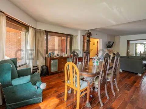 Casa 6 ambientes con 3 baños