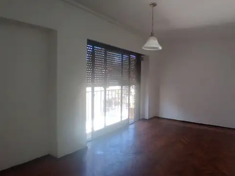 Departamento en Alquiler en Villa Luro, $ 550.000