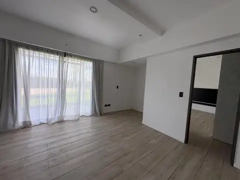 Departamento en Venta en Campana, USD 99.000