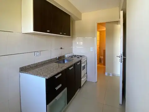 Departamento en alquiler en Altos de Villa Sol- 1 dormitorio con balcón