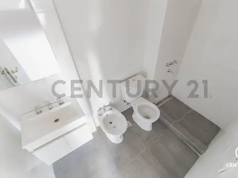 Venta departamento un dormitorio con balcón corrido al frente.